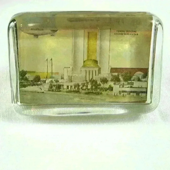 Chicago Worlds Fair Glass Paperweight Fed Building Goodyear Blimp Vintage 1933